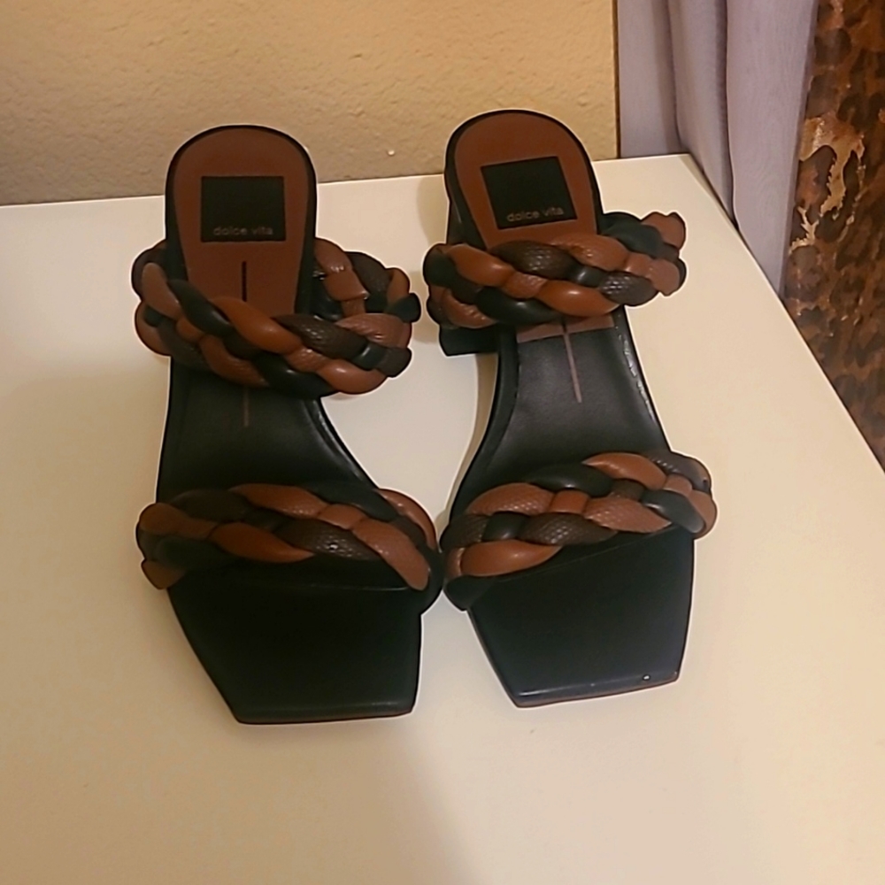 NWOT Size 6 Brown and Black Block Heel  Slides